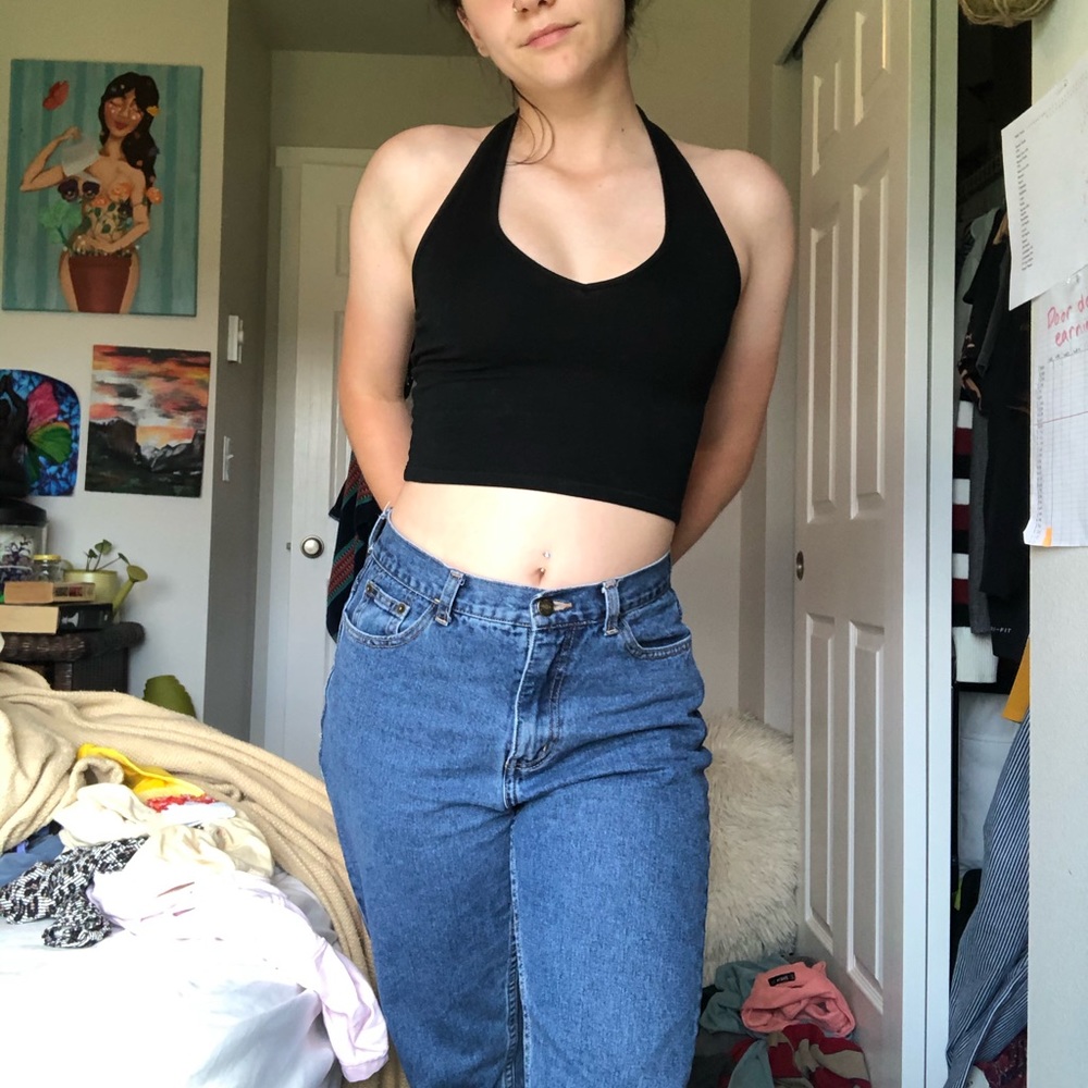 Black halter top - Picture 2 of 3